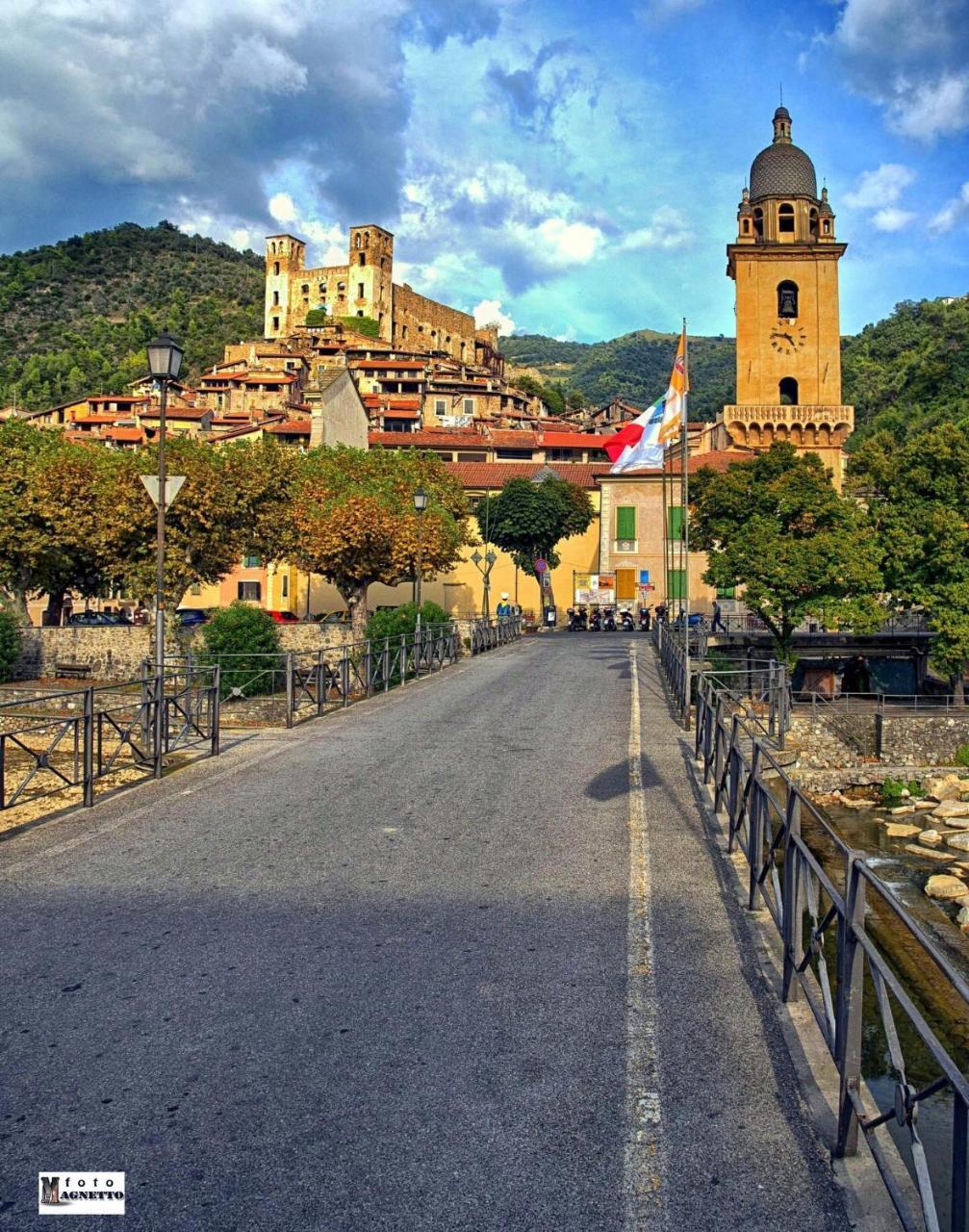 Stardust - Bedbluesky Villa Dolceacqua Buitenkant foto